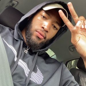 Meet your Posher, Deandre